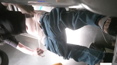 大学校园女厕全景偷拍多位漂亮学妹嘘嘘⭐各种美鲍轮流呈现14 (3)